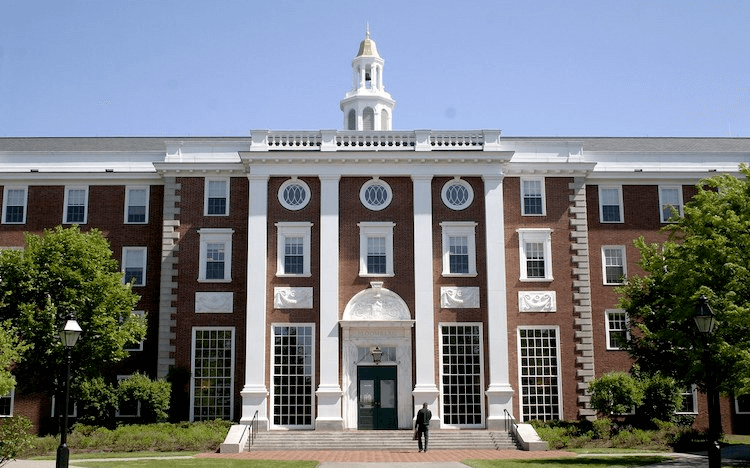 Harvard Business School notable alumni | Harvard's 112 year old campus has housed some notable alums ©Florian Pilz