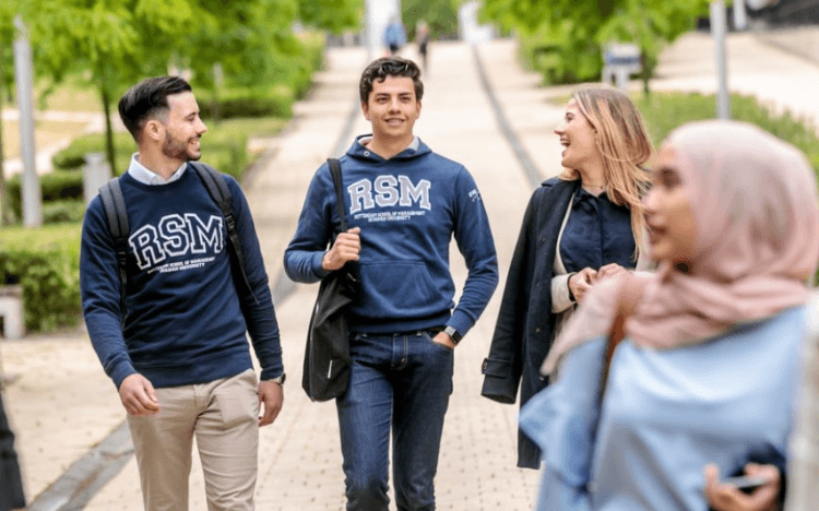 top ranked mba programs that accept transfers