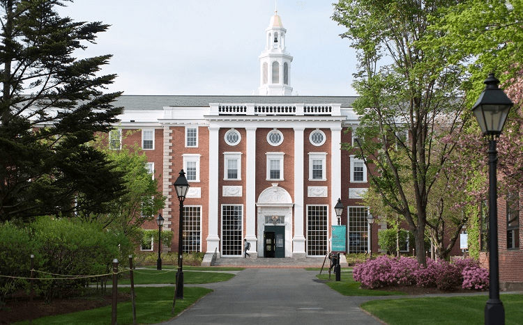 Harvard Business School MBA jobs & salary review: The HBS MBA is ranked the world's best by the Financial Times ©Susan Young for HBS