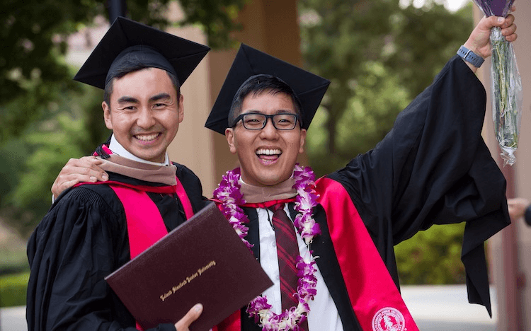 Targeting a 700 GMAT score to get into a top school like Stanford? Find out how to get 700+ on your first attempt ©Stanford GSB Facebook