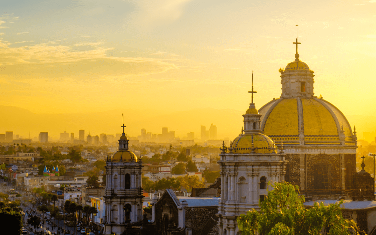 Study in Latin America | Choosing a business school in Latin America means more affordable programs and great job prospects ©MartinM303/iStock