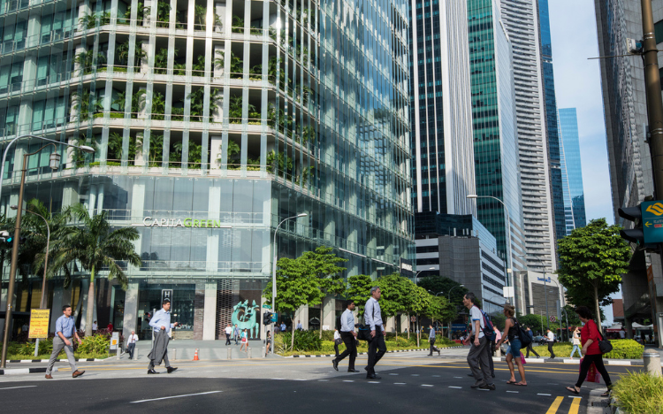 Singapore provides career opportunities in areas ranging from renewable energy to artificial intelligence ©3yephotography / iStock