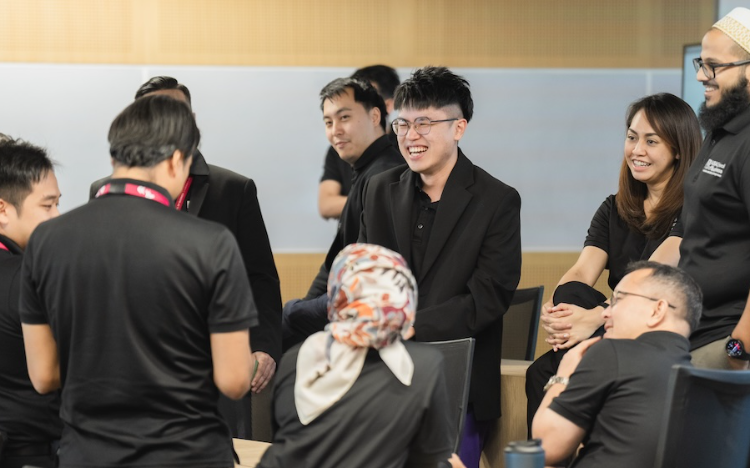 Emphasizing practical learning, the MBA program at the Asia School of Business provides various opportunities for professional development. © Asia School of Business / Facebook