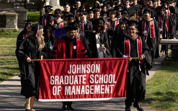 Cornell Johnson MBAs earn a median salary of $175,000 upon graduation, and 81% receive job offers within 3 months ©Cornell Johnson FB