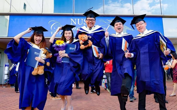 Here's Why Applications To Business Schools In Asia Are Booming