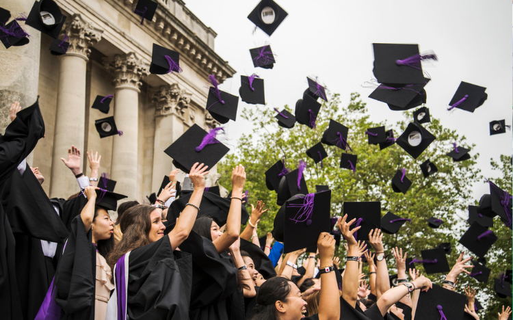 Growth in international student acceptances indicates positive change for those looking to study in the UK in 2025 ©Photo Italia LLC / iStock