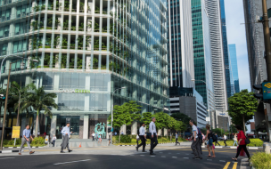 Singapore provides career opportunities in areas ranging from renewable energy to artificial intelligence ©3yephotography / iStock