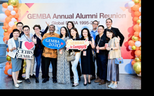 Alumni from from the CEIBS Global EMBA reunite at the school's annual alumni reunion ©CEIBS/Facebook 